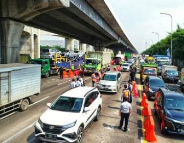 Dirjen Hubdat: Hari Ketiga Penyekatan, Volume Kendaraan di 4 GT Menurun