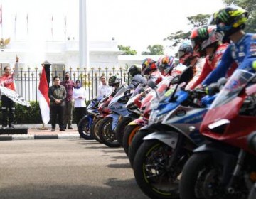 Presiden Jokowi Lepas Parade Pembalap Pertamina Grand Prix of Indonesia