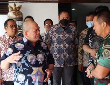 Kunjungi Ketua DPD RI, Panglima TNI Dukung Aparat Tak Represif ke Mahasiswa