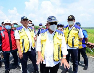 Tinjau Persiapan Tol Trans Sumatera, Menteri Basuki Pastikan Siap Dilalui H-10