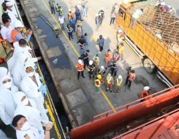 Bongkar Kapal Ternak dari NTT, Mentan SYL Pastikan  Hewan Kurban Aman