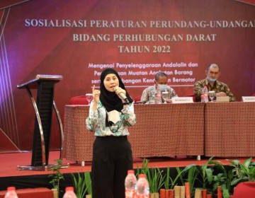 Ditjen Hubdat Gelar Sosialisasi Andalalin dan Pengawasan Penimbangan Kendaraan Bermotor di Makassar