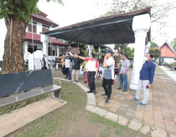 Penjabat (Pj) Gubernur Al Muktabar Tinjau Revitalisasi Anjungan Provinsi Banten di TMII