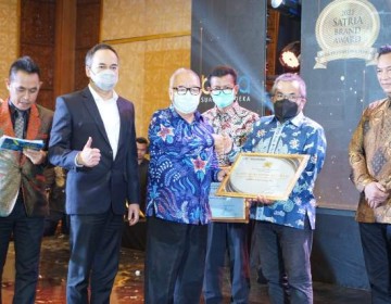 Kampoeng Kepiting Kutawaru Binaan Pertamina Cilacap Raih Satria Brand Award 2022