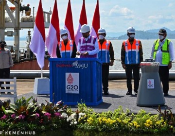 Presiden Joko Widodo Resmikan Terminal Kijing Pelabuhan Pontianak