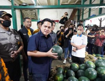 Erick Dorong Digitalisasi Transaksi di Pasar Induk Caringin, Bandung Agar Pedagang Cepat Naik Kelas