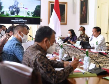 Presiden Jokowi Pimpin Rapat Terkait Evaluasi Proyek Strategis Nasional