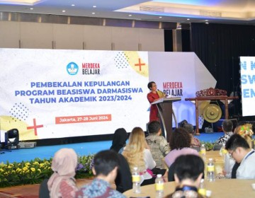 Kemendikbudristek Lepas 281 Mahasiswa Internasional Program Darmasiswa RI 2023/2024