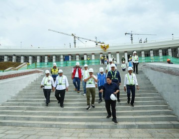 Cek Progres BUMN Karya di IKN, ErickThohir Inginkan HUT RI ke-79 di Lapangan Upacara IKN Lancar