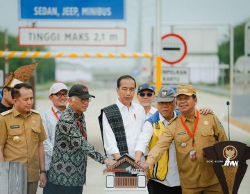 Presiden Jokowi Resmikan Jalan Tol Tebing Tinggi - Serbelawan - Sinaksak Garapan Hutama Marga Waskita