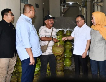 DPR RI Sidak LPG 3kg : Sub Pangkalan Sudah Mulai Aktif, Pasokan Normal