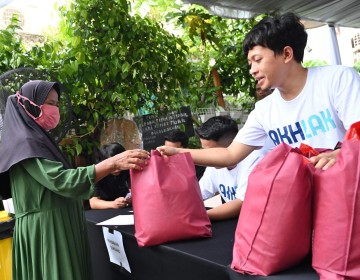 Sobat Aksi Ramadan 2025: 40 Relawan Pertamina Hadir Bersihkan Masjid di Jakarta Barat