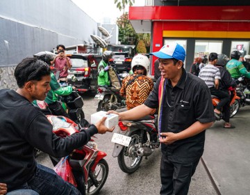 Pertamina Tebar Berkah Ramadan: Berkah Mengaji dan Takjil Gratis di SPBU