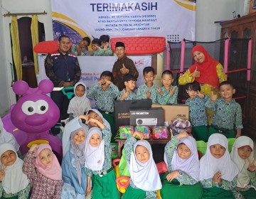 Hutama Karya Salurkan Sarana Pendidikan, Renovasi Masjid dan Fasilitas Air RO di Jabodetabek