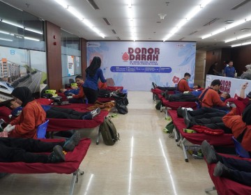 WIKA Tebar Kepedulian Lewat Donor Darah dan Penyaluran Hewan Kurban di Momen Idul Adha 1446 H