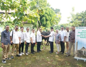 Yayasan Muslim Sinar Mas Land Bersama Masjid Raya Baitul Mukhtar BSD City Salurkan 454 Ekor Hewan Kurban