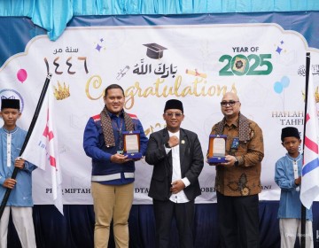 Hutama Karya Group Beri Bantuan Pembangunan Ruang Kelas dan Asrama Pondok Pesantren di Tasikmalaya
