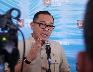Tekad Kuat Wamen Investasi Benahi Perizinan Demi Ekonomi Tumbuh 8%