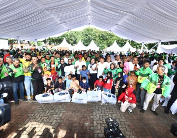 SESAMA: Seribu Seragam Sekolah Bersama Pertamina, Salurkan 1000 Seragam dan Peralatan Sekolah Untuk Para Anak Ojek