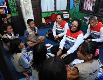 Sebar Energi di Hari Anak Nasional, Pertamina Bagikan Bantuan Paket Seragam Sekolah di Balikpapan