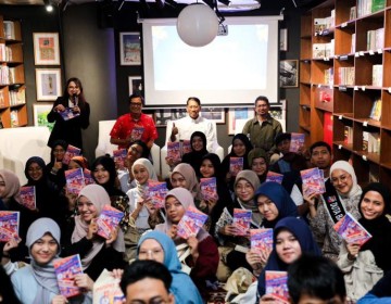 Bedah Buku “Didiek Hartantyo, Masinis yang Melintasi Badai”, Refleksi Kepemimpinan dan Transformasi KAI