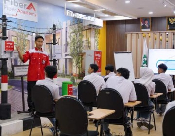 Fiber Academy Telkom Akses Luncurkan Kelas Industri Digital Bagi Siswa dan Guru