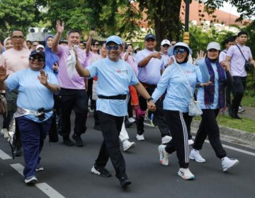 Rayakan Puncak HUT Ke-80, Kemendagri Gelar Jalan Sehat dan Bazar di TMII