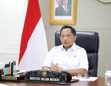 Mendagri Tito Instruksikan Kepala Daerah Perkuat Satlinmas dan Forkopimda untuk Jaga Situasi Kondusif di Daerah