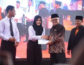 Mendikdasmen Dorong SMK Siap Kerja dan Bersaing di Tingkat Global