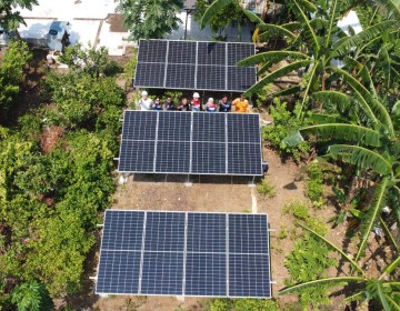 Manfaatkan PLTS, Desa Energi Berdikari di Karawang Tingkatkan Ekonomi Petani
