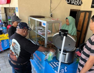 Pertamina Grand Prix of Indonesia 2025 Dongkrak Ekonomi Warga, Warung Lokal Kebanjiran Pembeli