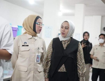BGN dan Komisi IX Evaluasi SPPG Jambudipa 1