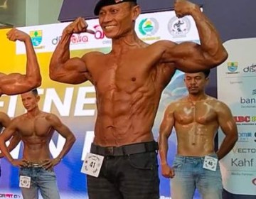 Purnomosidi “Prajurit Perang Pikiran” Tampil di Body Contest Piala Wali Kota Cirebon 2025