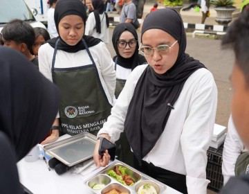 BGN Kenalkan MBG Secara Langsung di CFD Depok