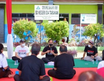 Kunjungan Ke Perbatasan, Mas Nadiem Senang Melihat Semangat Merdeka Belajar di Kalimantan Utara