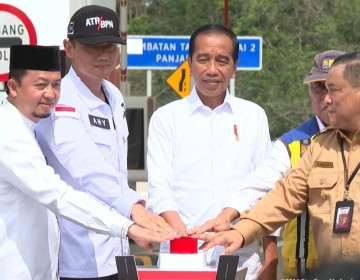 Presiden Jokowi Resmikan Jalan Tol Bangkinang – Koto Kampar Garapan Hutama Karya