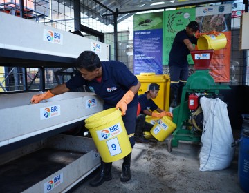 Gerakan Anti Sampah di Pasar Banjar Jawa Barat, BRI Peduli Bantu Kurangi Limbah Pasar 1.500 Kg/Bulan