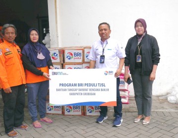 BRI Peduli Salurkan Bantuan Bagi Warga Terdampak Banjir di Grobogan dan Demak