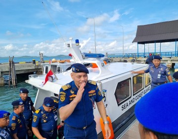 Jelang Musim Libur Nataru, Direktur KPLP Tinjau Kesiapan Armada di Pangkalan PLP Tanjung Uban