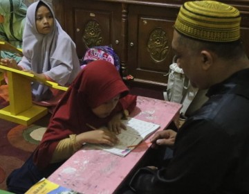 Bikin Bangga Polri, Aiptu Nana Sumarna Dirikan Lembaga Pendidikan Al Quran dengan Biaya Sendiri