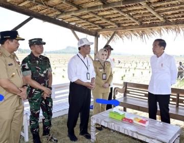 Mentan Amran Semobil dengan Presiden Jokowi, Pupuk Subsidi Dipermudah dan Ditambah