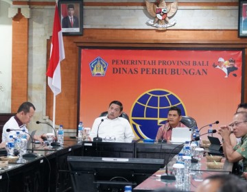 Ditjen Hubdat-Pemprov Bali Gelar Rapat Evaluasi Pelaksanaan Trans Metro Dewata dan Rencana Pembatasan Angkutan Barang