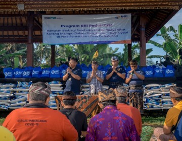 Peringati Hari Raya Nyepi, BRI Peduli Bagikan Bantuan Sembako di Bali