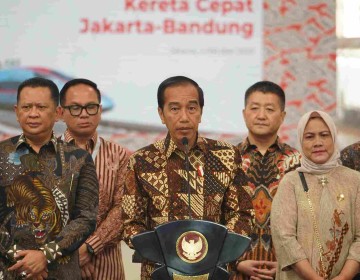 Presiden Jokowi Resmikan Kereta Cepat Whoosh Jakarta-Bandung