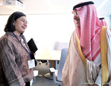 Sri Mulyani Bahas Peran Penting IsDB saat Bertemu Menteri Keuangan Kerajaan Arab Saudi