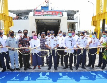 Dirjen Hubdat Resmikan Pelayaran Perdana Di Lintas Ketapang - Lembar