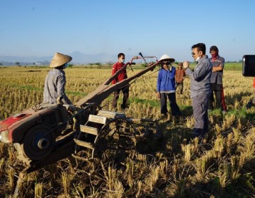 Kunjungi Bandung, Mentan SYL: Tiada Hari Tanpa Tanam dan Panen Padi