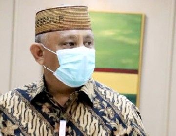 Gubernur Rusli Jadi Teladan Dalam Kesungguhannya Menangani Covid-19