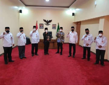 Gubernur WH Lantik 6 Pejabat Tinggi Pratama Provinsi Banten 