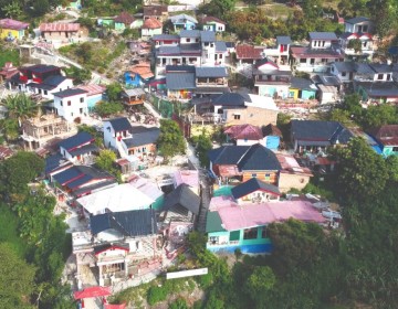 Sarhunta PUPR Kampung warna warni di parapat